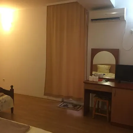 Aтанасов Ii Affittacamere 3*