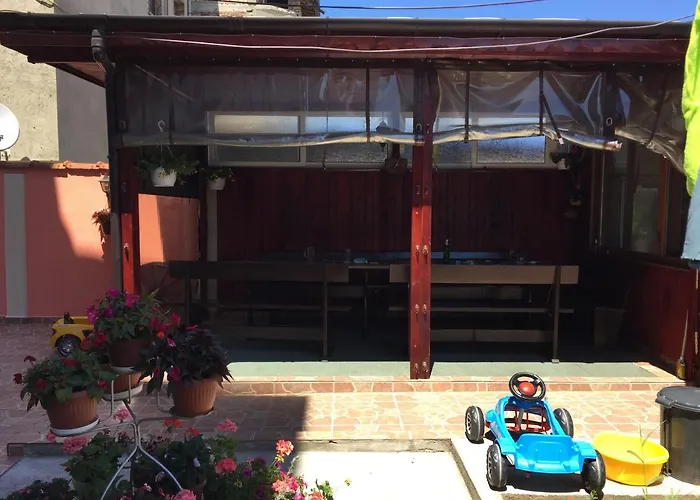 Aтанасов Ii Πανσιόν